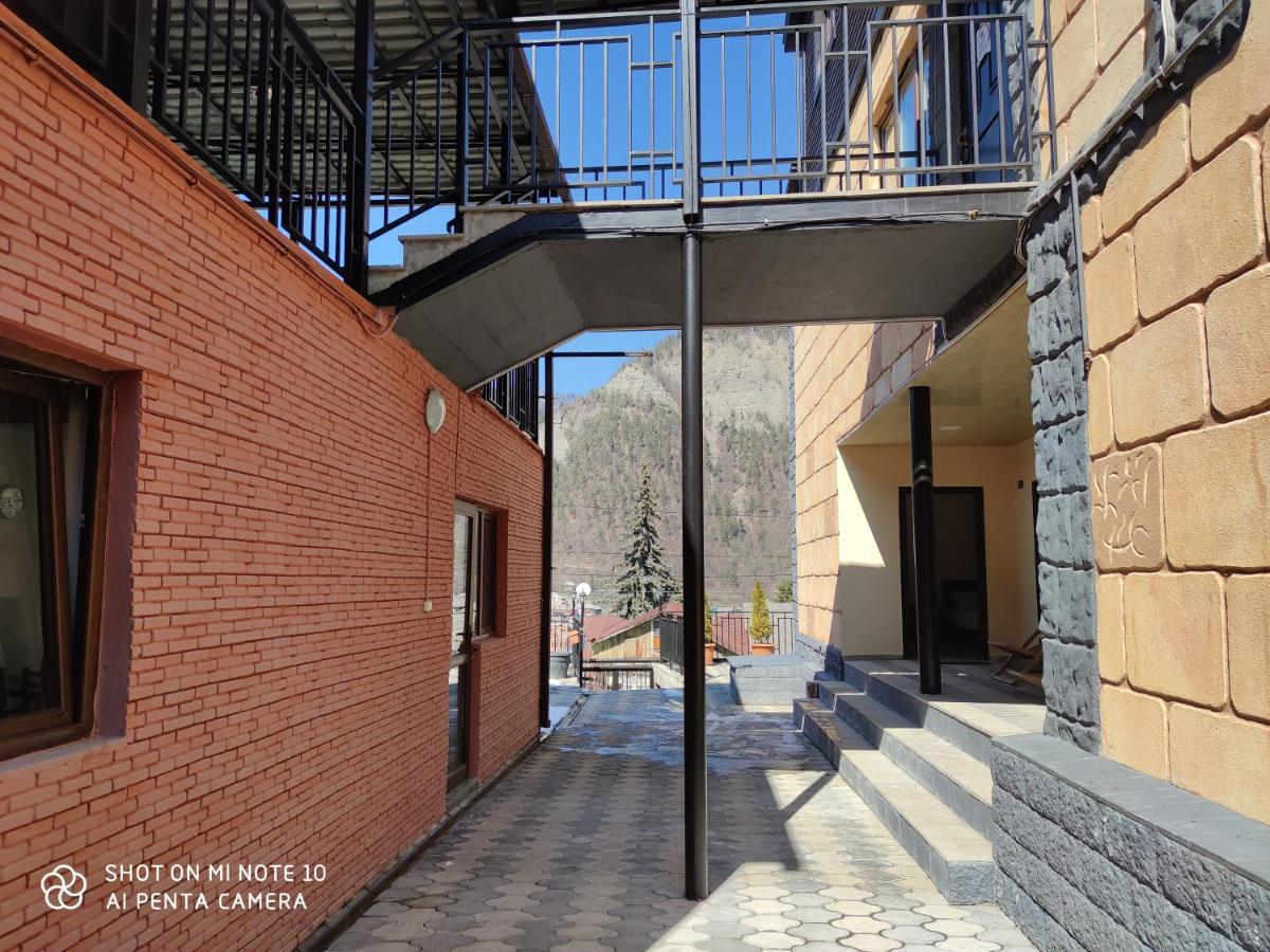 Borjomi Sichi Hotel Екстериор снимка