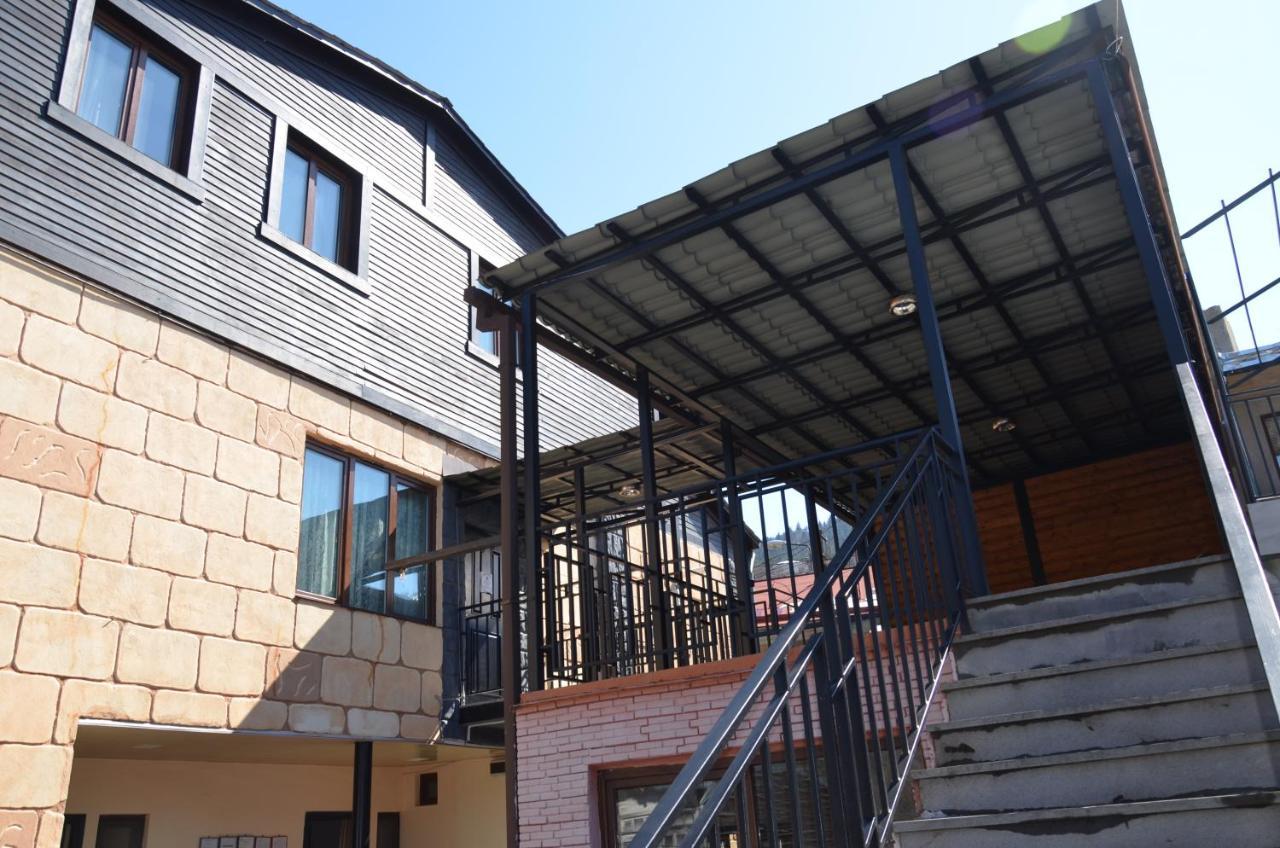 Borjomi Sichi Hotel Екстериор снимка